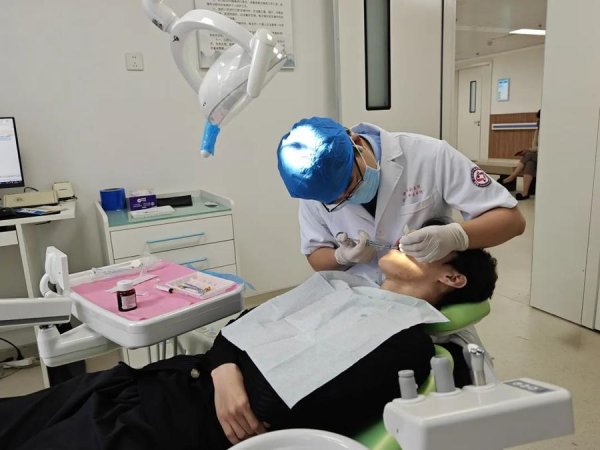 财牛股配 德城区中医医院口腔科双院区同步服务，让您看牙更舒适、更便捷！